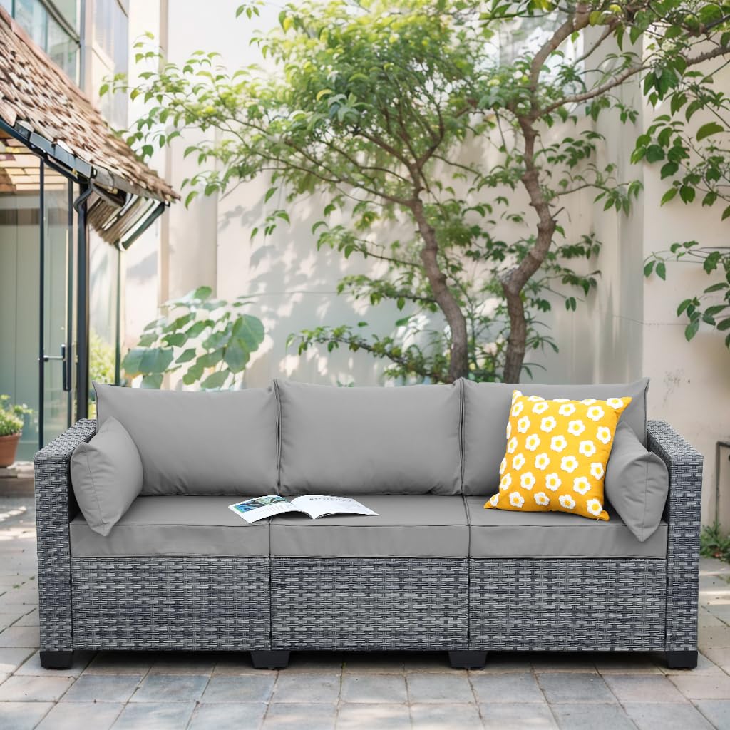 Light Grey Wicker 3-seat Outdoor Sofa with Cushions T925