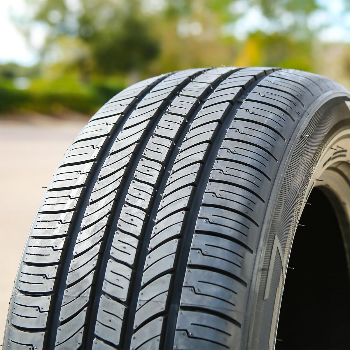 4 x All Season Tires Q132
