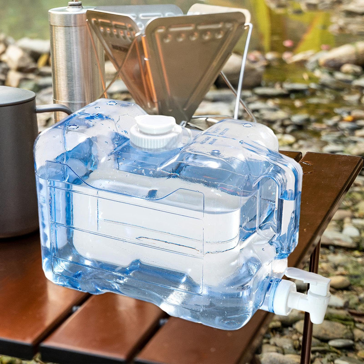 5.7L Portable Water Container with Lid and Handle S250